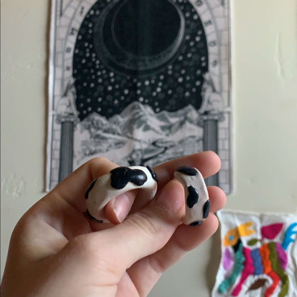 Cow rings